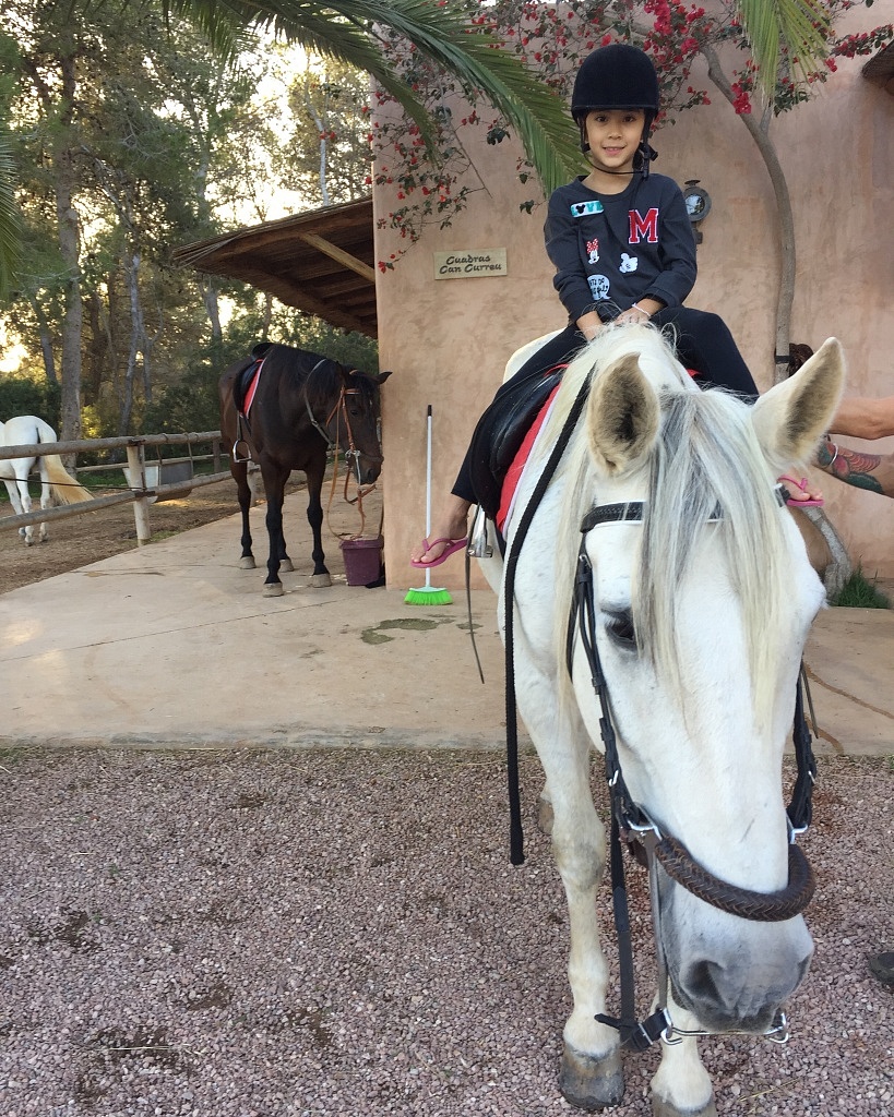 horse riding in st eularia